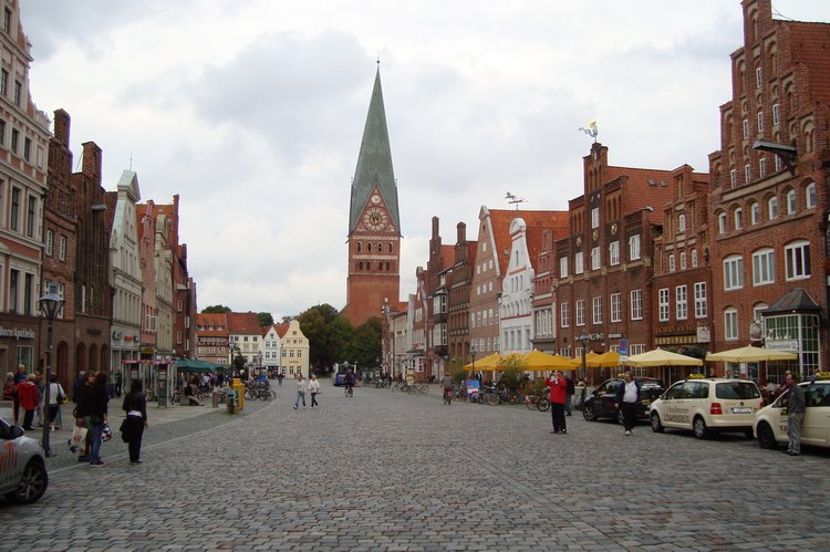023_marktplatz_am_sande_lueneburg.jpg