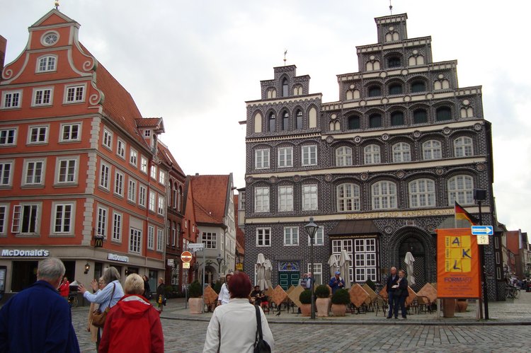 025_buergerhaeuser_in_lueneburg.jpg