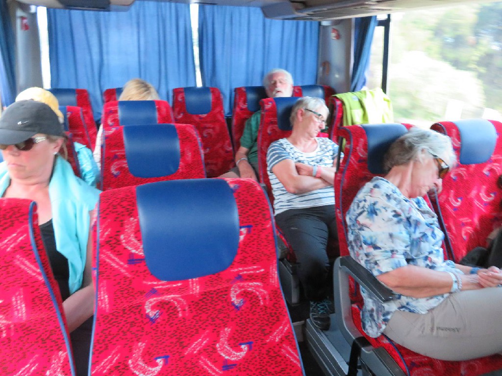 und auf der Heimfahrt schliefen alle selig