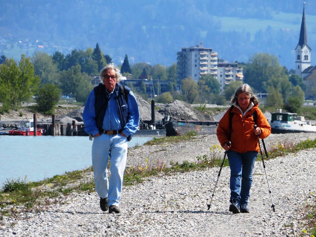 im Hintergrund Fußach