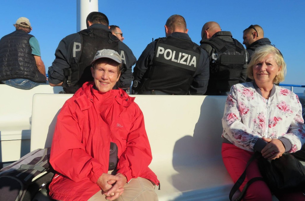 Rückfahrt mit Polizeischutz!