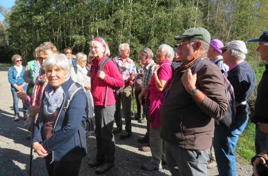 30 Wanderfreunde starten in Pfrungen