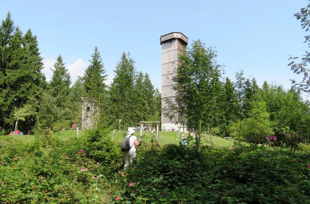 der Turm vom Schwarzen Grat - dem höchsten Berg Württembergs