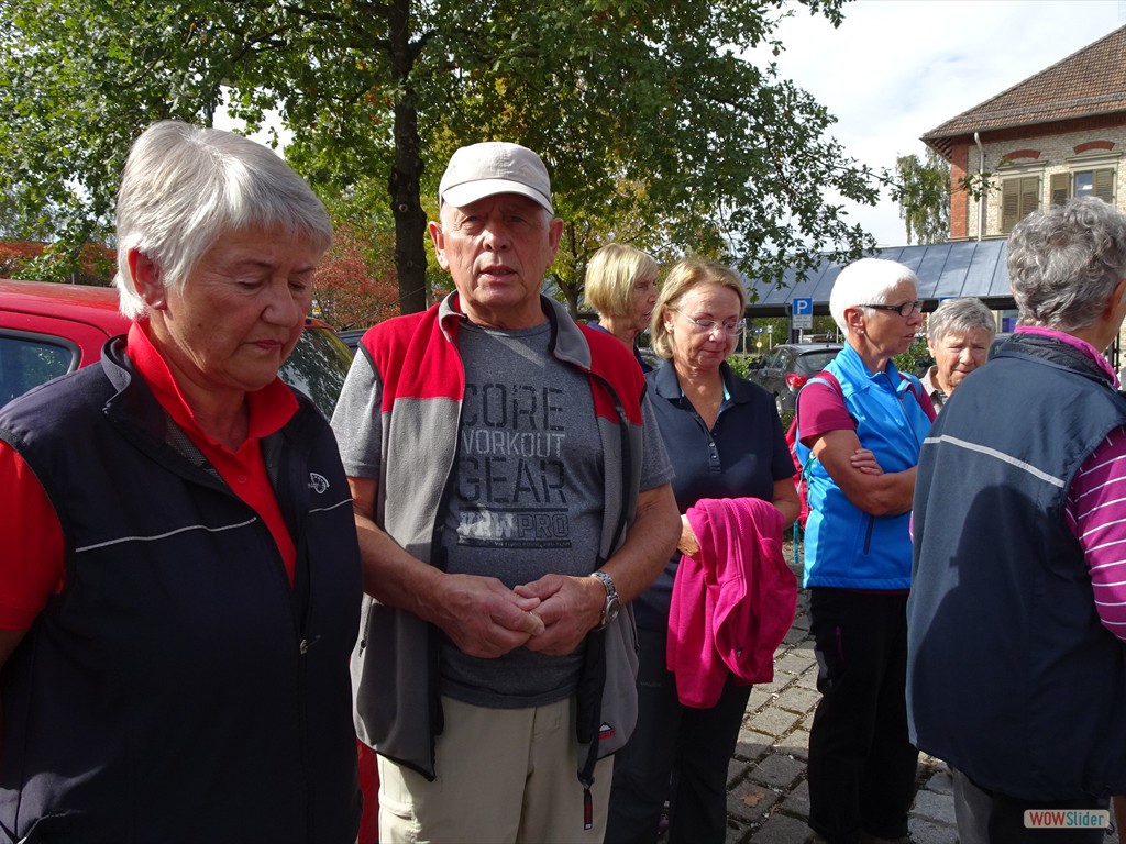 Robert begrüßt uns am Bahnhof