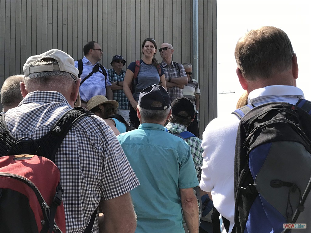 01. Stefanie und Theo begrüßen